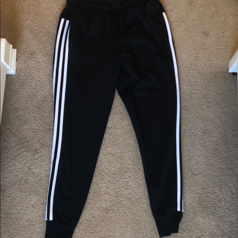 adidas sweatpants size xs in women’s
